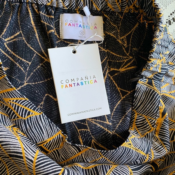 Compania Fantástica Casual Skirt - Picture 2 of 5